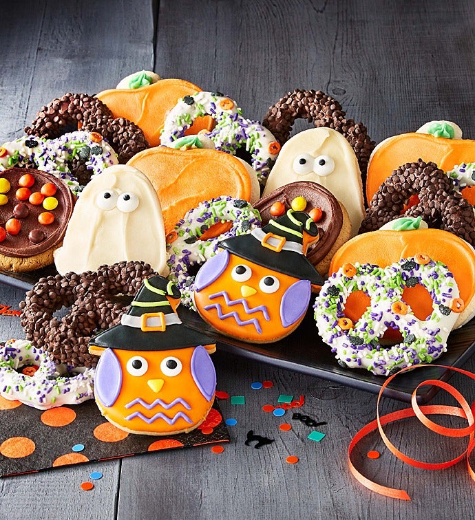 Halloween Pretzel & Cookies