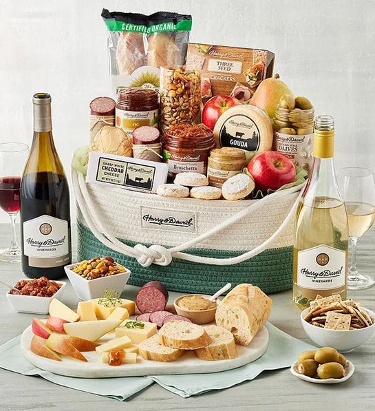 https://www.flowers.com/blog/wp content/uploads///gift ideas for international womens day with Market Tote with Wine