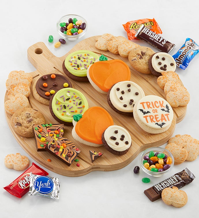 Halloween Dessert Charcuterie Board