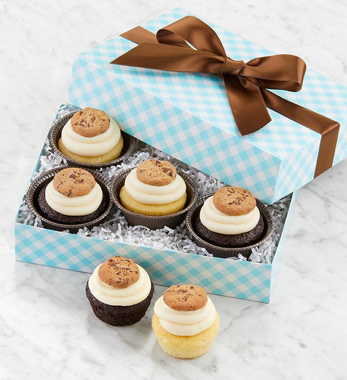 Buttercream Frosted Chocolate & Vanilla 6 Cupcakes