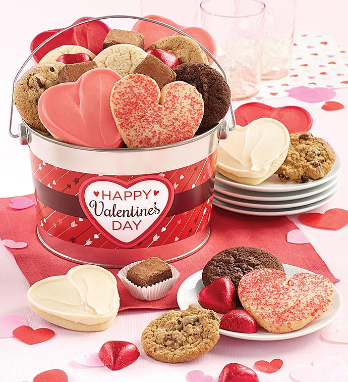 Happy Valentine&#39;s Day Treats Gift Pail